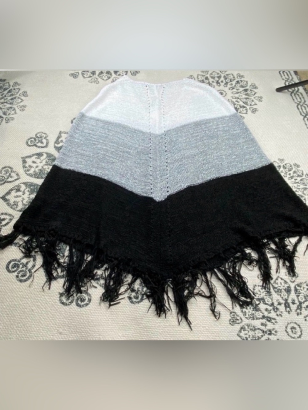 Maxsport Size S/M Black Combo Hi-lo Fringed Hem Poncho - Picture 2 of 6